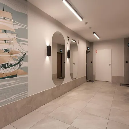 Flatbook - Near Marina Sw Piotra Apartment *