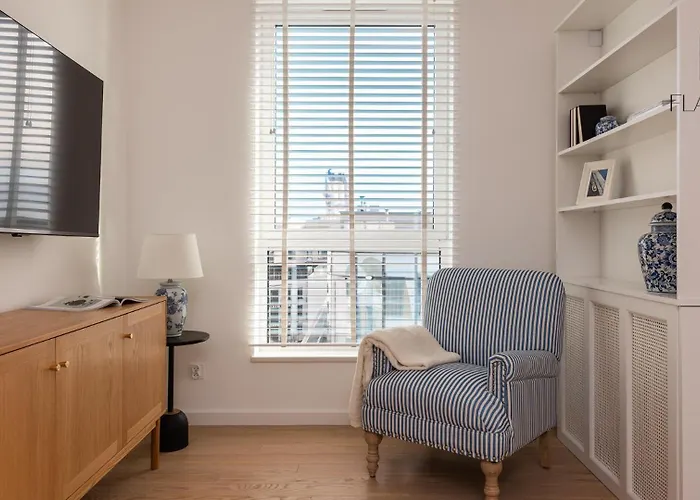 Flatbook - Near Marina Sw Piotra